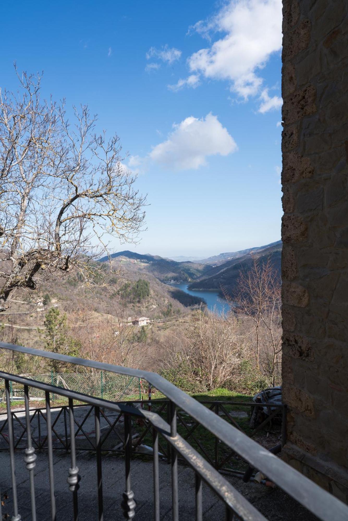 Casa Vacanze “Rocca Dei Sogni” Apartment Acquasanta Terme Exterior photo