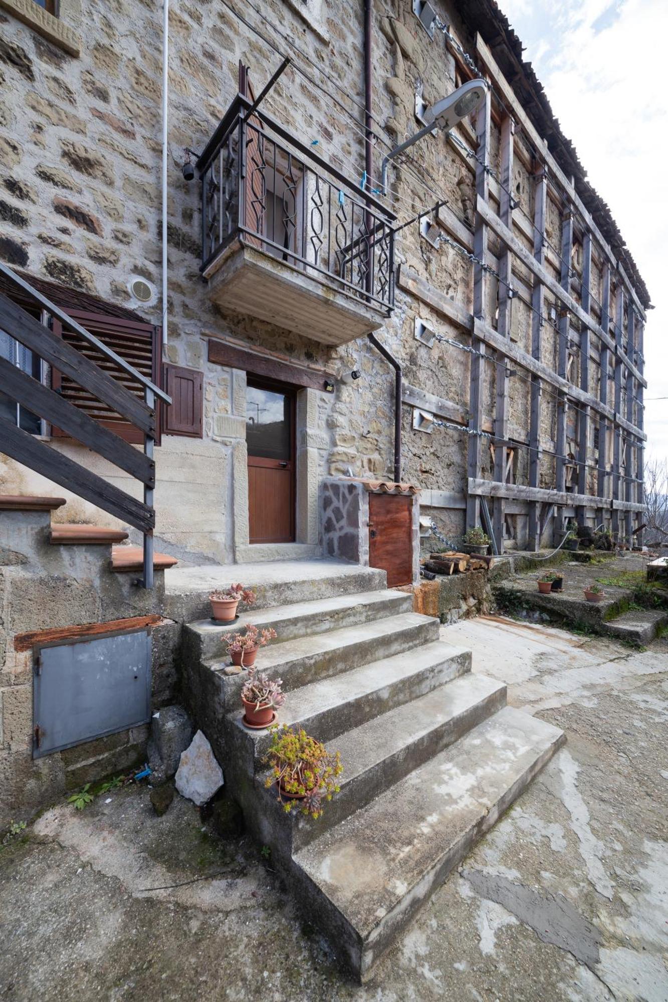 Casa Vacanze “Rocca Dei Sogni” Apartment Acquasanta Terme Exterior photo